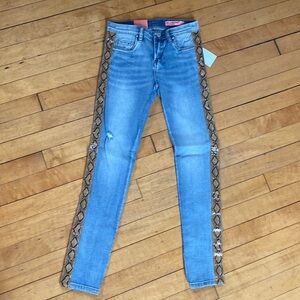 BlankNYC Super Skinny Jeans w/ faux snakeskin detail Girls 10
